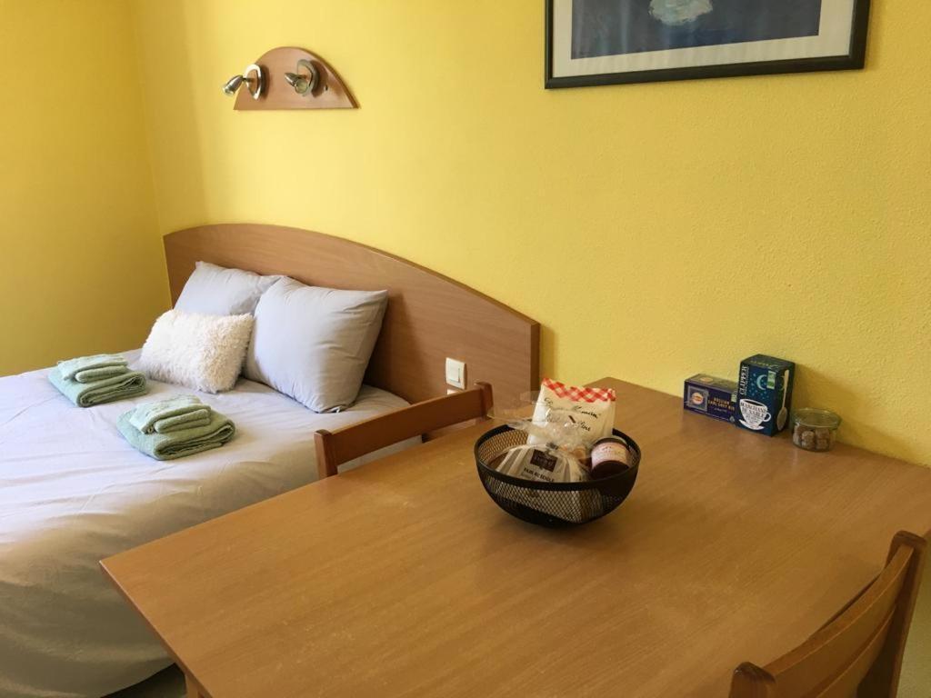 Studio Tres Bien Situe, Belle Vue, Parking Prive Баньер-де-Бигор Экстерьер фото
