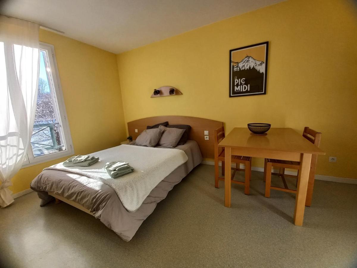 Studio Tres Bien Situe, Belle Vue, Parking Prive Баньер-де-Бигор Экстерьер фото
